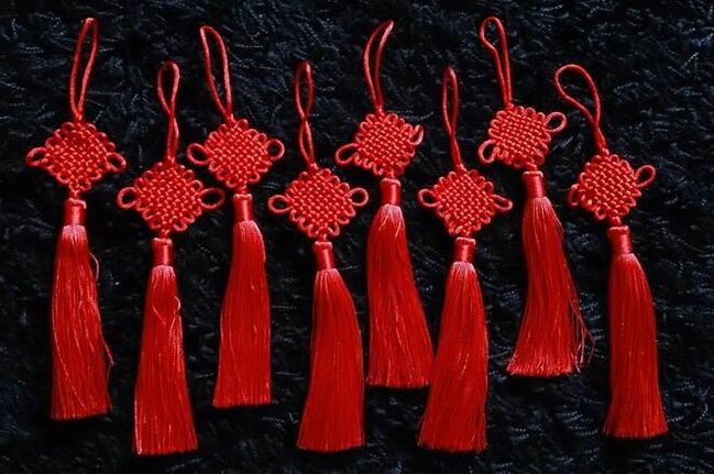 Chinese knots of happiness to attract success and happiness