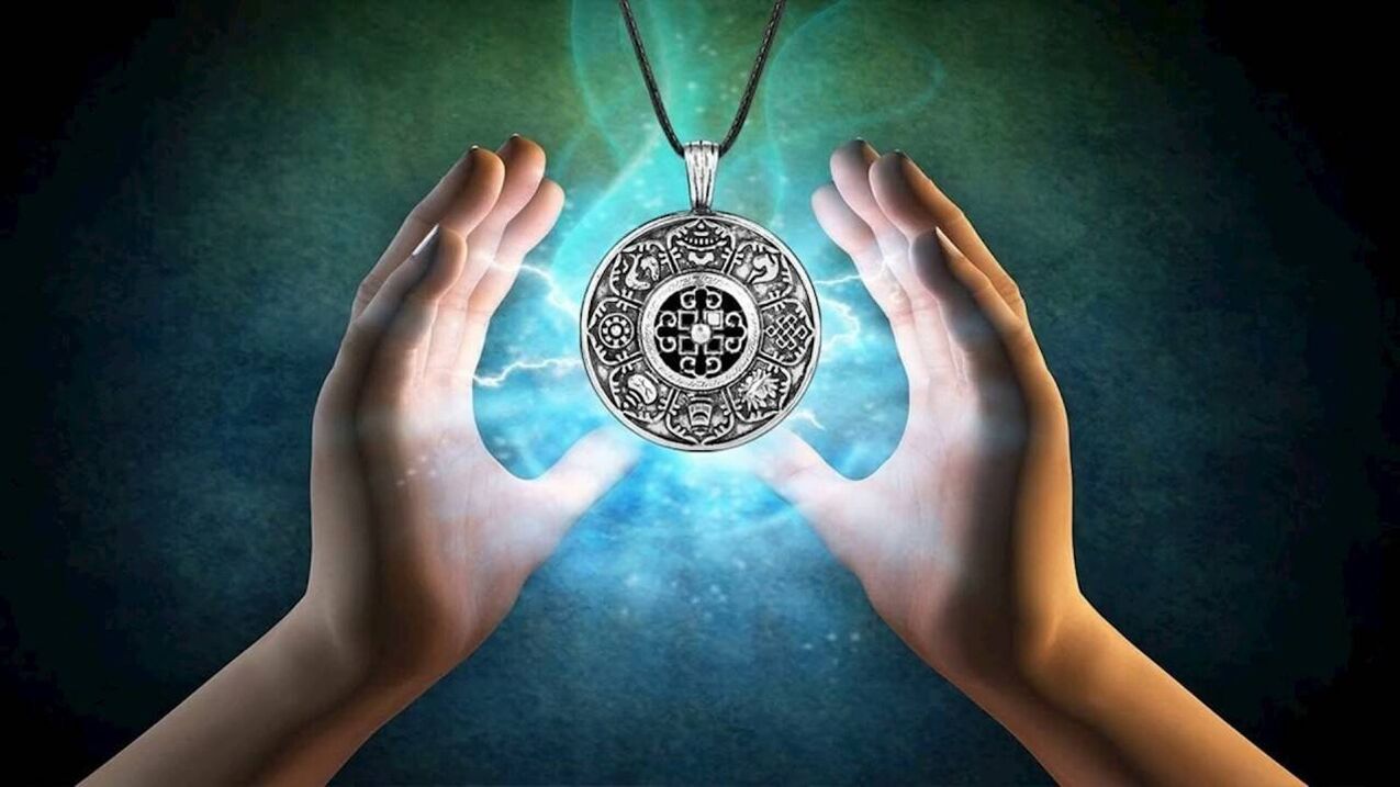 amulet for attracting money