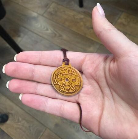 Subtleties of conspiracy